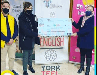 York Tefl realiza una generosa donación en beneficio de la asociación ALUVA