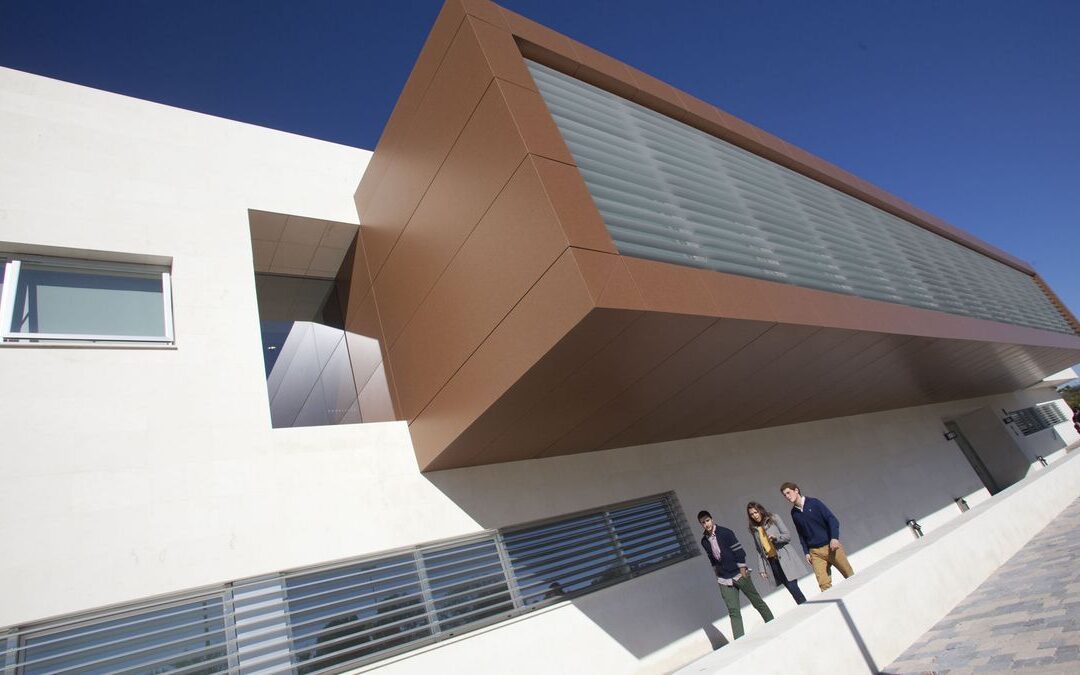 La Universidad Loyola impulsa junto con otras 26 entidades el proyecto EDIH Andalucía Agrotech DIH